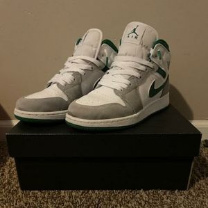Jordan 1 Grey Pine Green mid size 7. With box